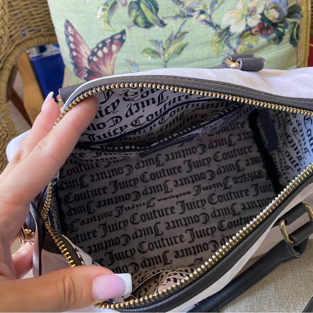 Juicy Couture Blush Boston Bag - Picture 5 of 6